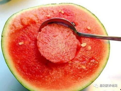 西瓜吃瓜图鉴,解锁夏日消暑新姿势